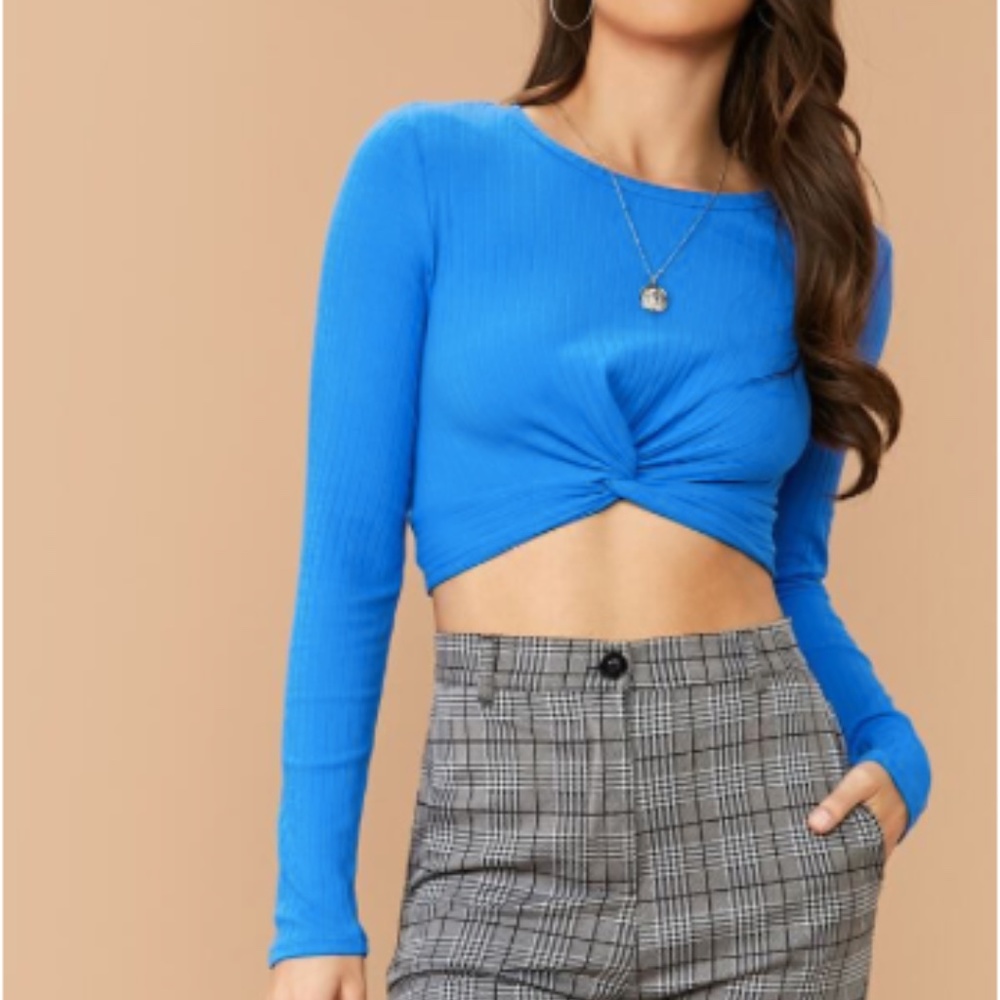 Twist Front Rib-knit Top